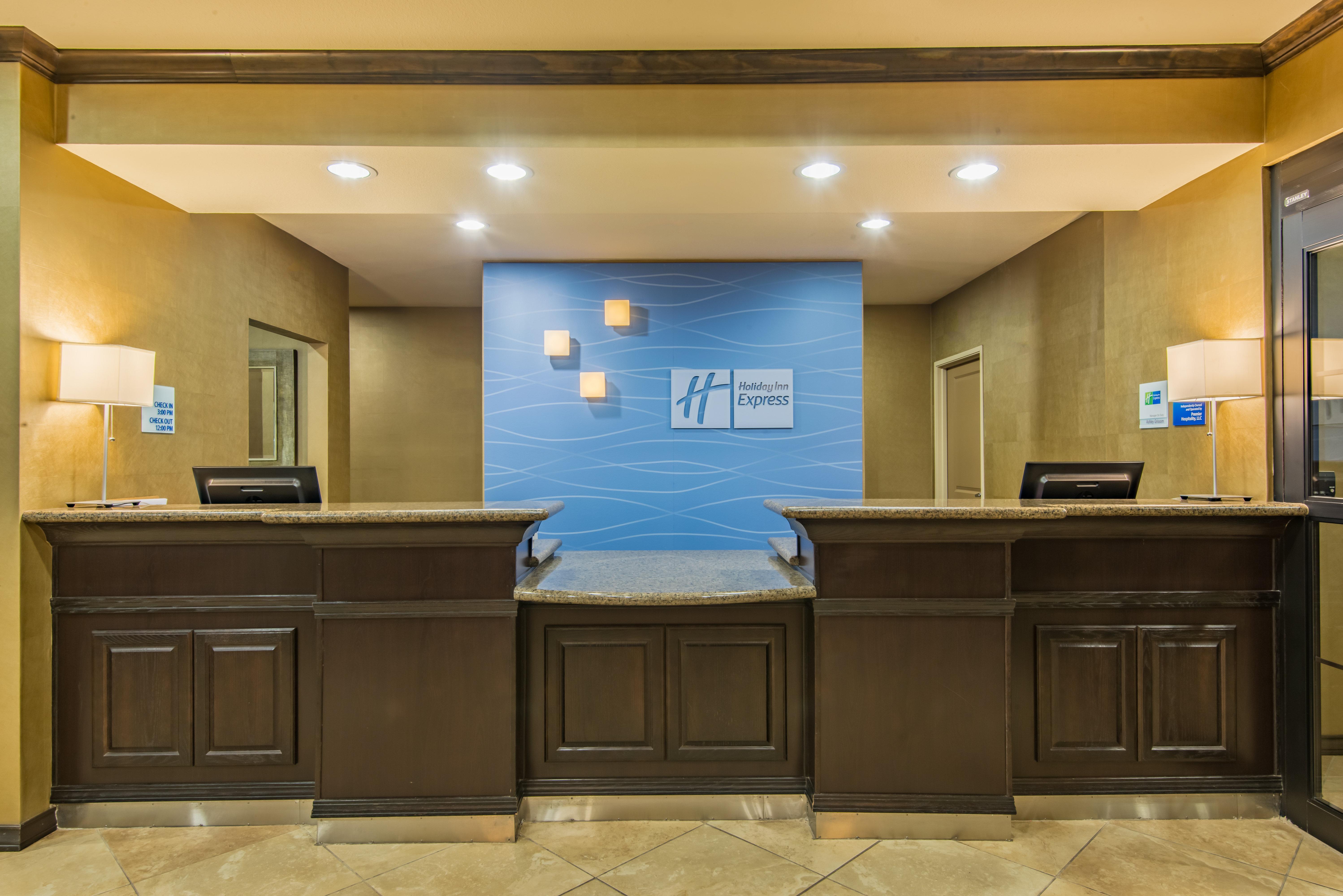 Holiday Inn Express & Suites Clovis By Ihg Exterior foto