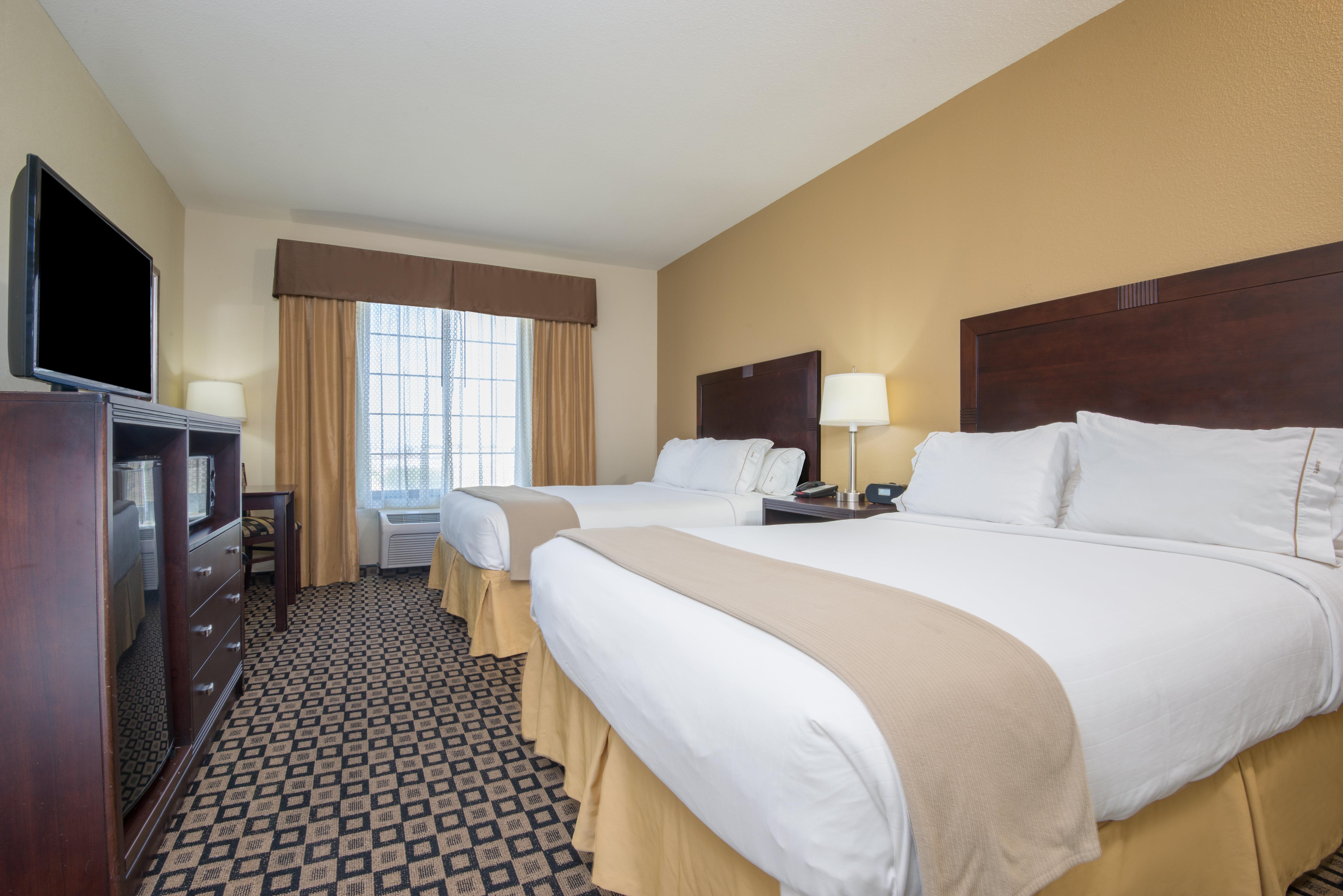 Holiday Inn Express & Suites Clovis By Ihg Exterior foto