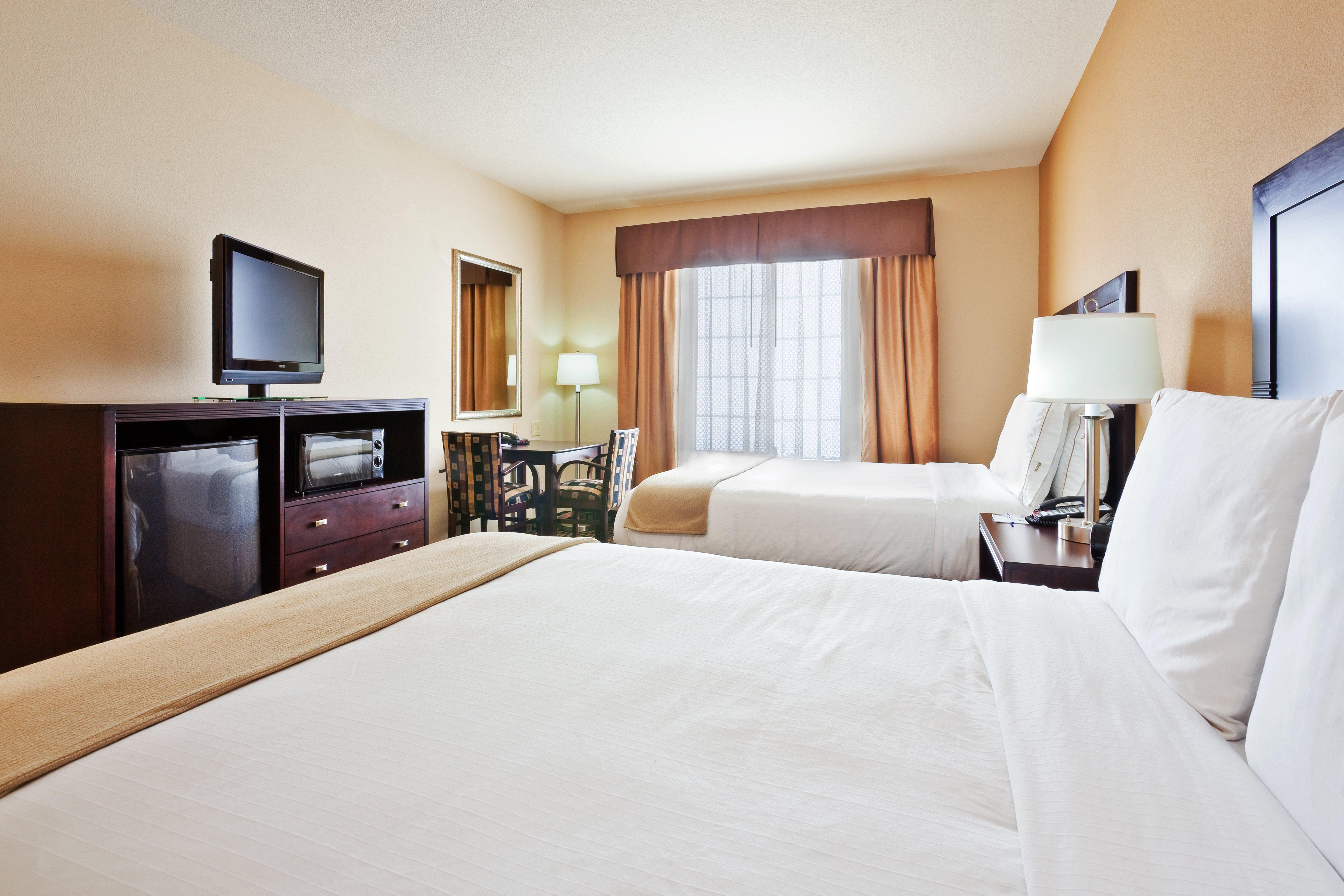 Holiday Inn Express & Suites Clovis By Ihg Exterior foto