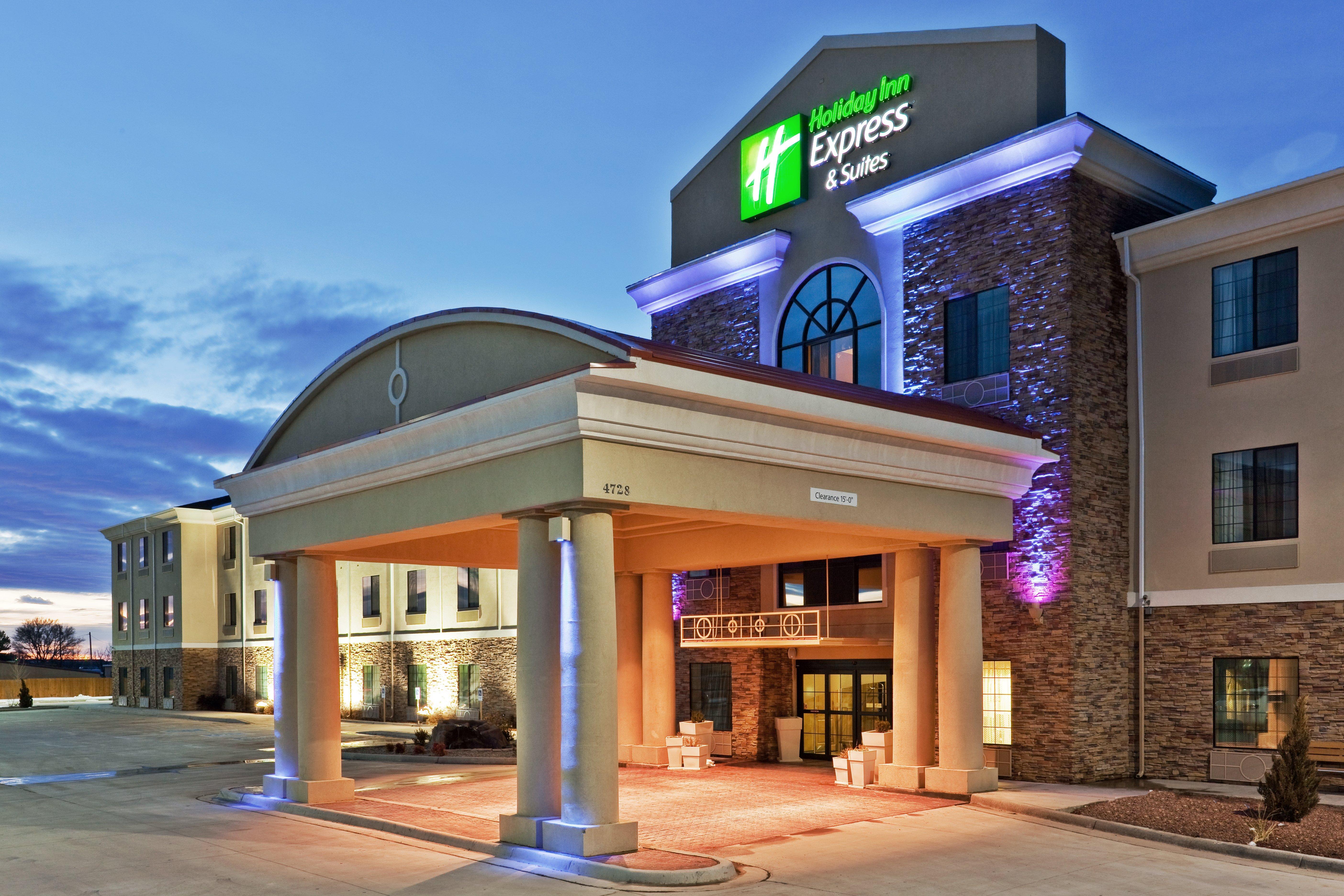 Holiday Inn Express & Suites Clovis By Ihg Exterior foto