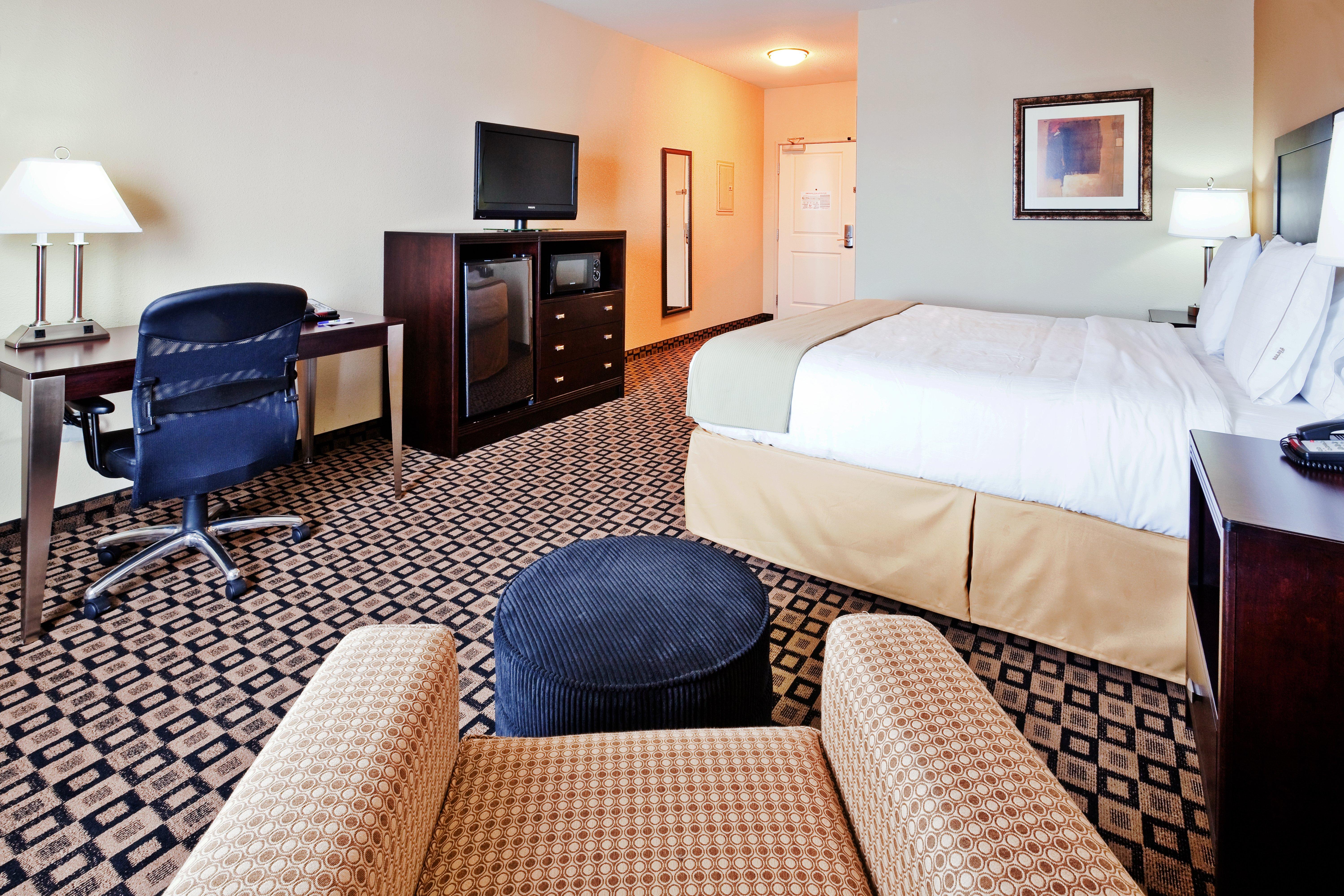 Holiday Inn Express & Suites Clovis By Ihg Exterior foto