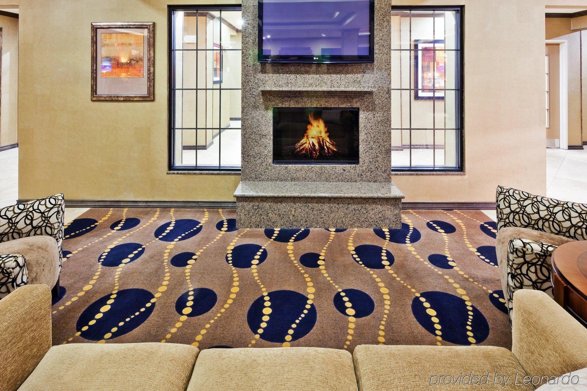 Holiday Inn Express & Suites Clovis By Ihg Habitación foto