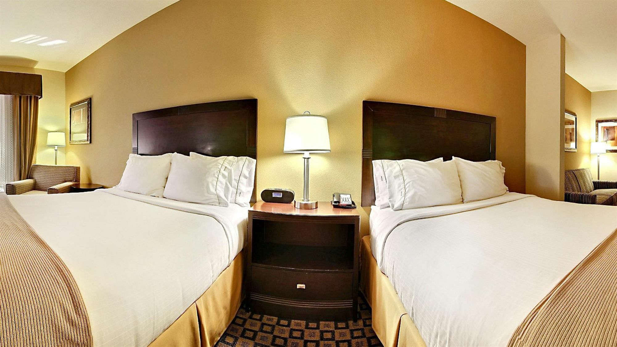 Holiday Inn Express & Suites Clovis By Ihg Exterior foto