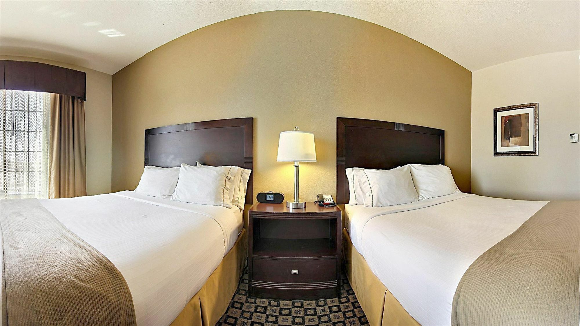 Holiday Inn Express & Suites Clovis By Ihg Exterior foto